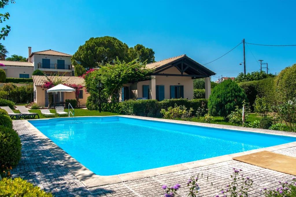 Villa Loukia Esparta Exterior foto