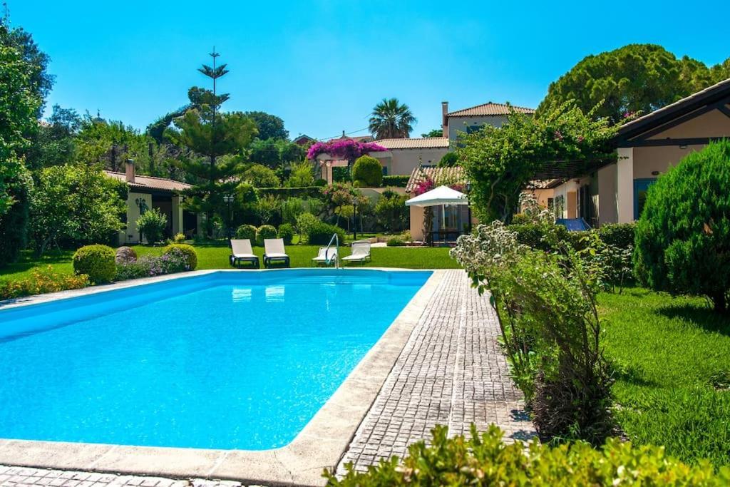 Villa Loukia Esparta Exterior foto