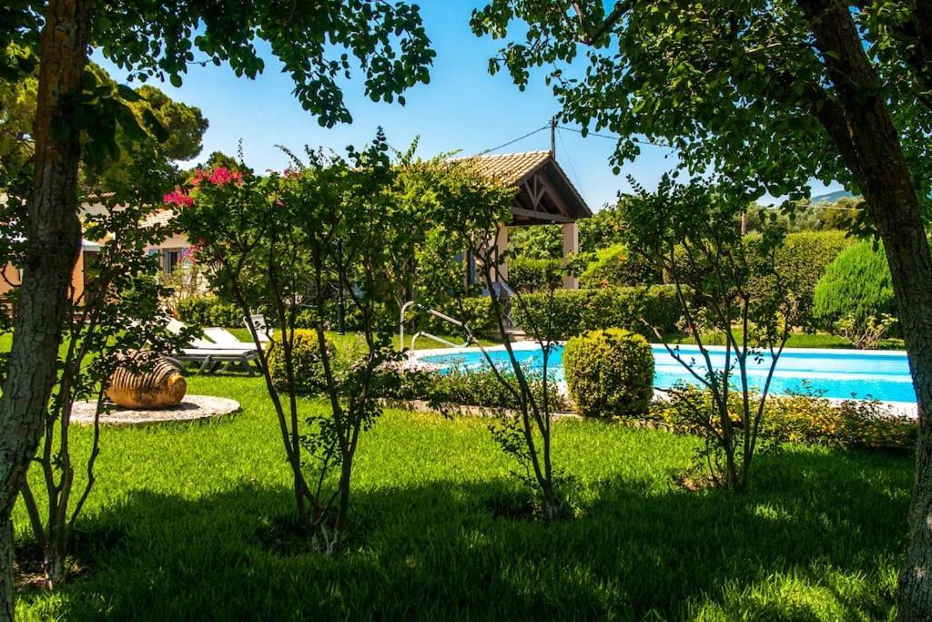 Villa Loukia Esparta Exterior foto