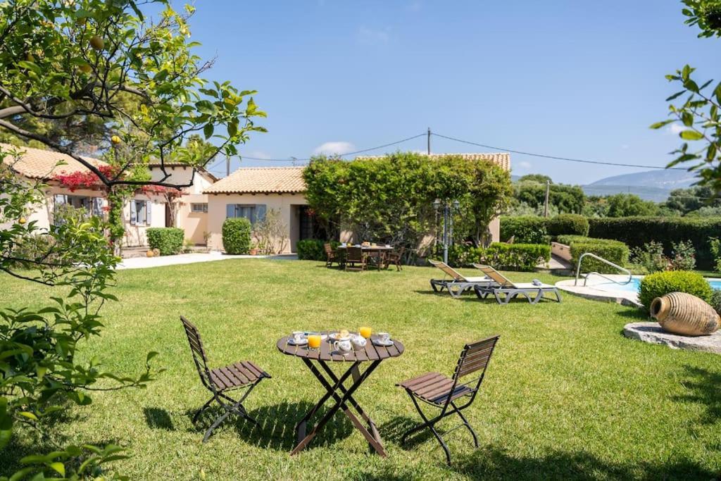 Villa Loukia Esparta Exterior foto