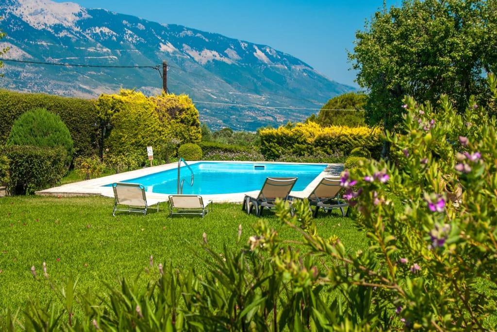 Villa Loukia Esparta Exterior foto